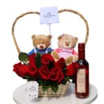 Eterno Amor 8 rosas + 2 ositos + vino